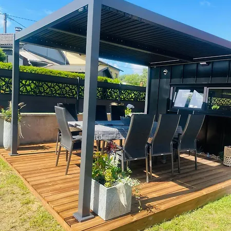 Holiday home Maison Chez Nounou Sauna Jacuzzi Jardin Arbore
